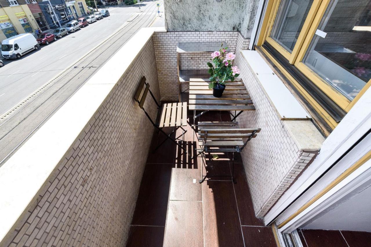 בודפשט Downtown Buda Homes Relax מראה חיצוני תמונה